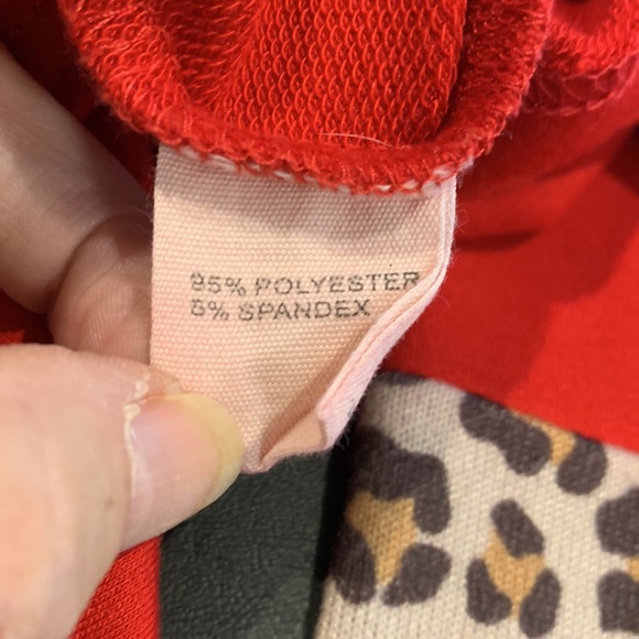 Tees2urdoor red long sleeved sweatshirt with a black/animal print stripe size sm - Picture 6 of 6